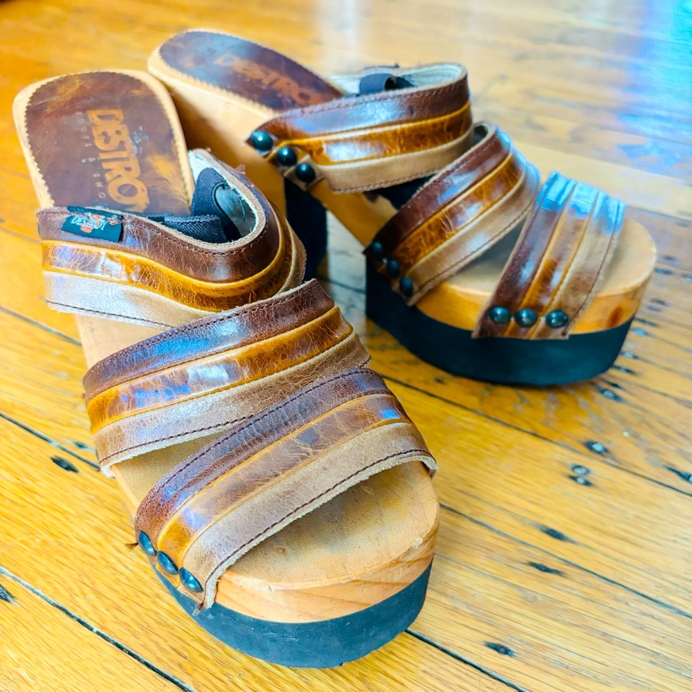 Vintage Multi-tone Destroy Platform Sandals